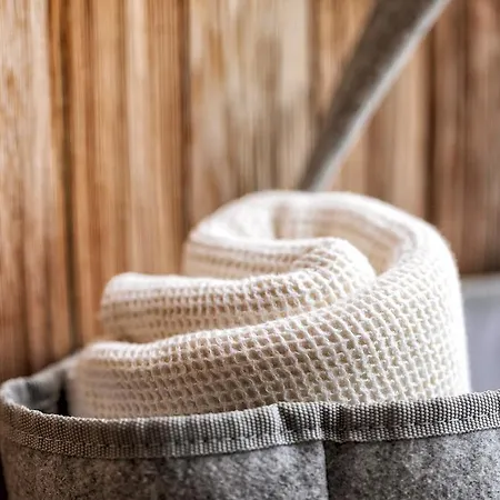 샬레 Design-chalet With Garden, Pool, & Restaurant