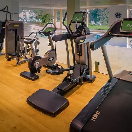 Design-chalet With Garden, Pool, & Restaurant * 로하우