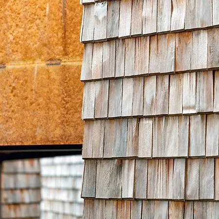 Design-chalet With Garden, Pool, & Restaurant 샬레 *