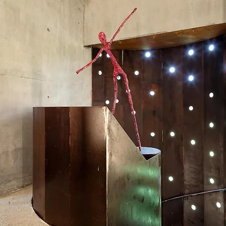 Design-chalet With Garden, Pool, & Restaurant *